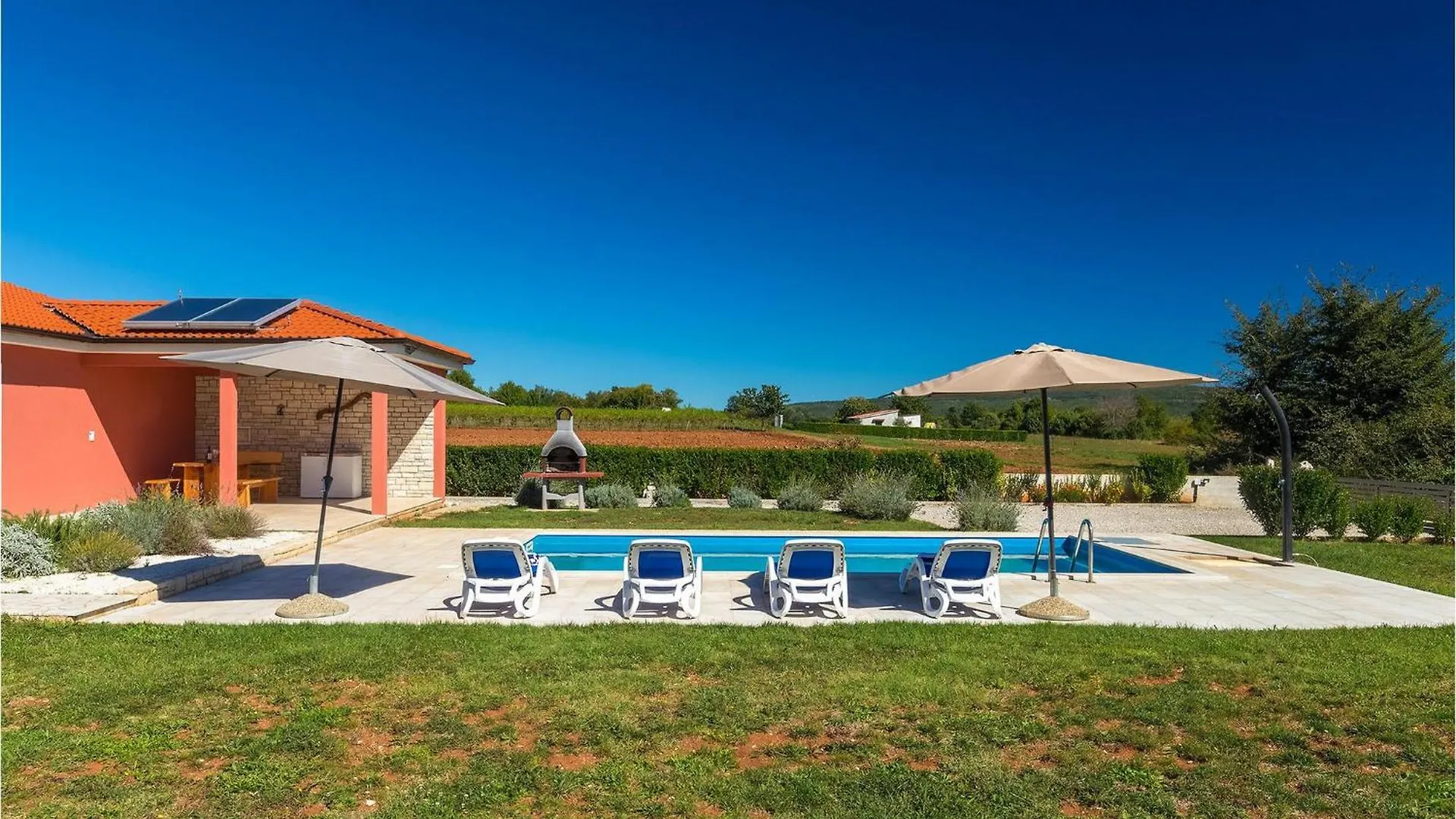 Villa Rebici Pula 0*,  Croatia